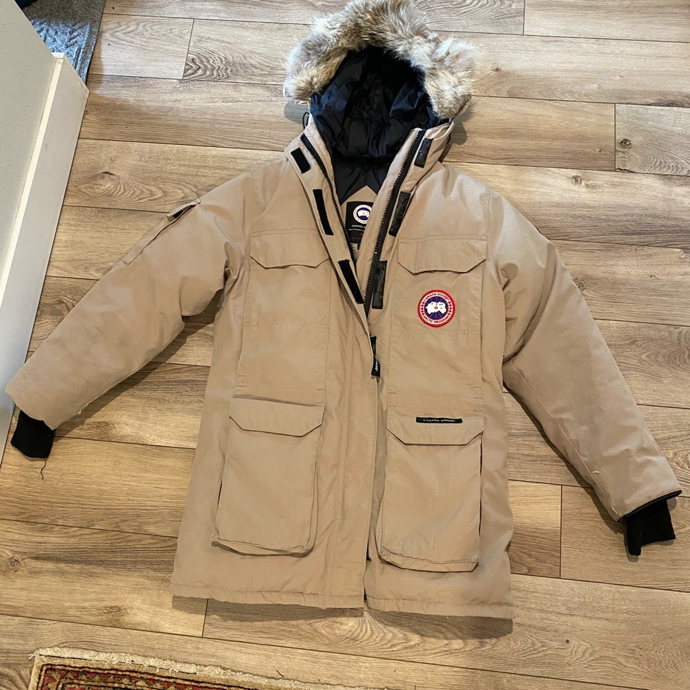 Canada Goose used Expedition Parka Heritage  (unisex) size small